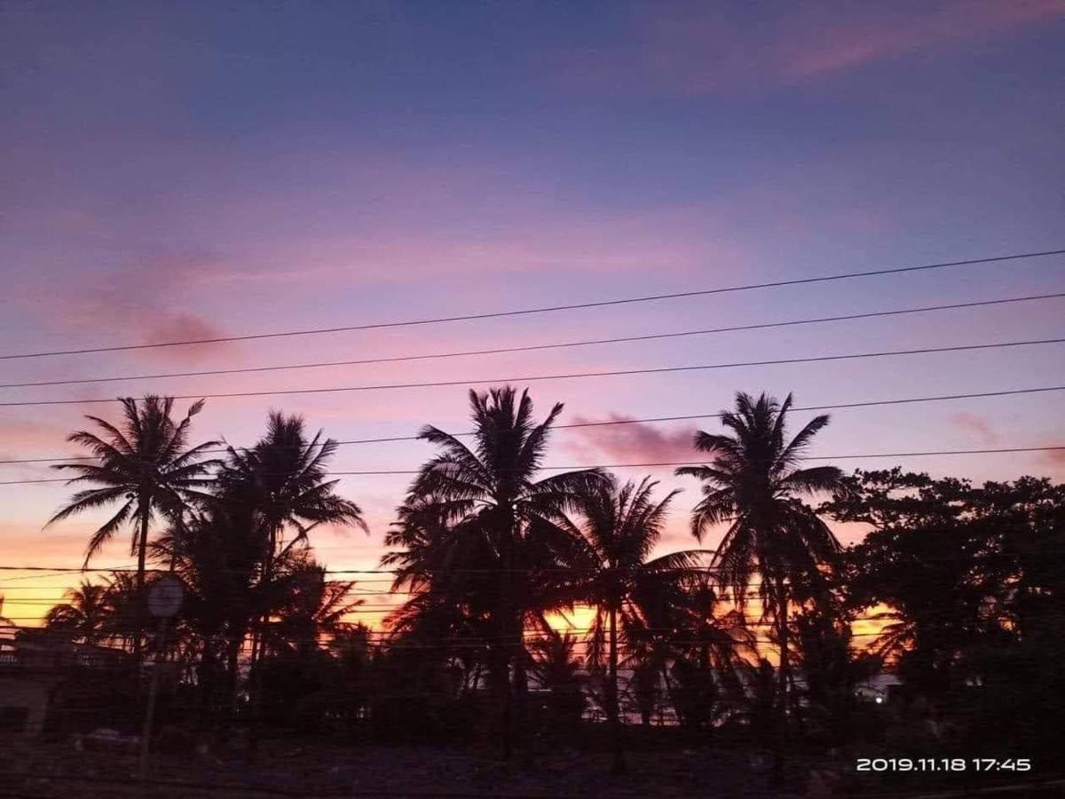 Purple Guesthouse Nasugbu Exterior photo