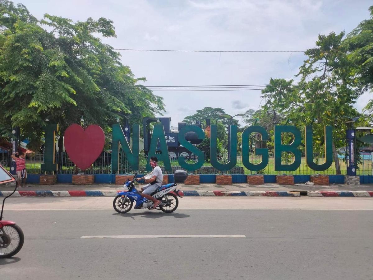 Purple Guesthouse Nasugbu Exterior photo