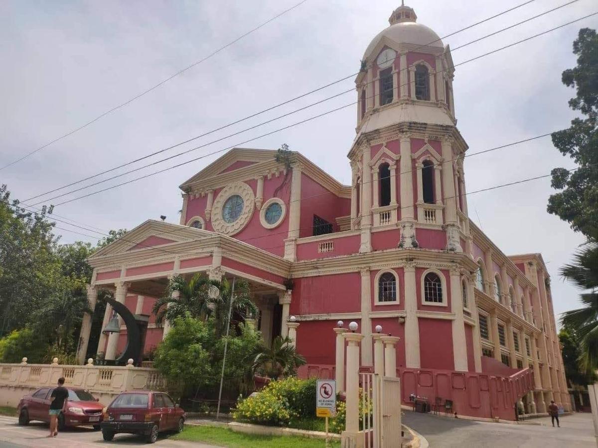 Purple Guesthouse Nasugbu Exterior photo