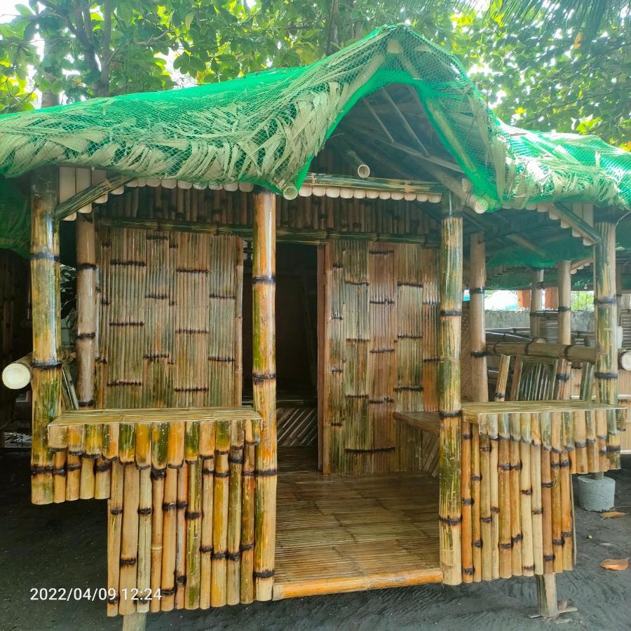 Purple Guesthouse Nasugbu Exterior photo